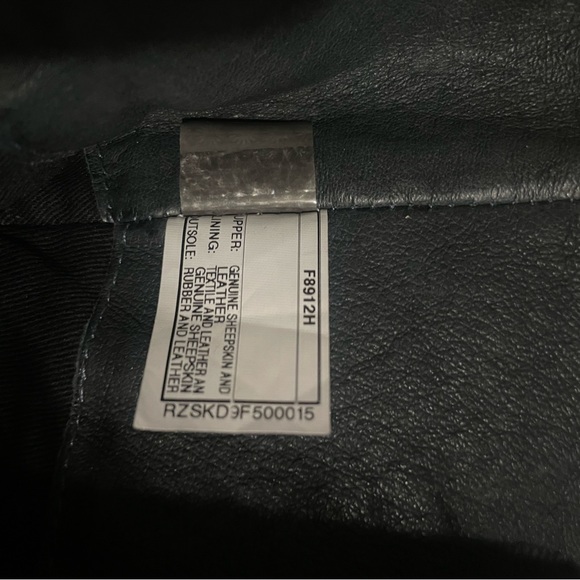 Ugh Australia Women’s Foxley Leather Sheepskin High Heel Black Boots Size 5 Rare - Picture 6 of 8